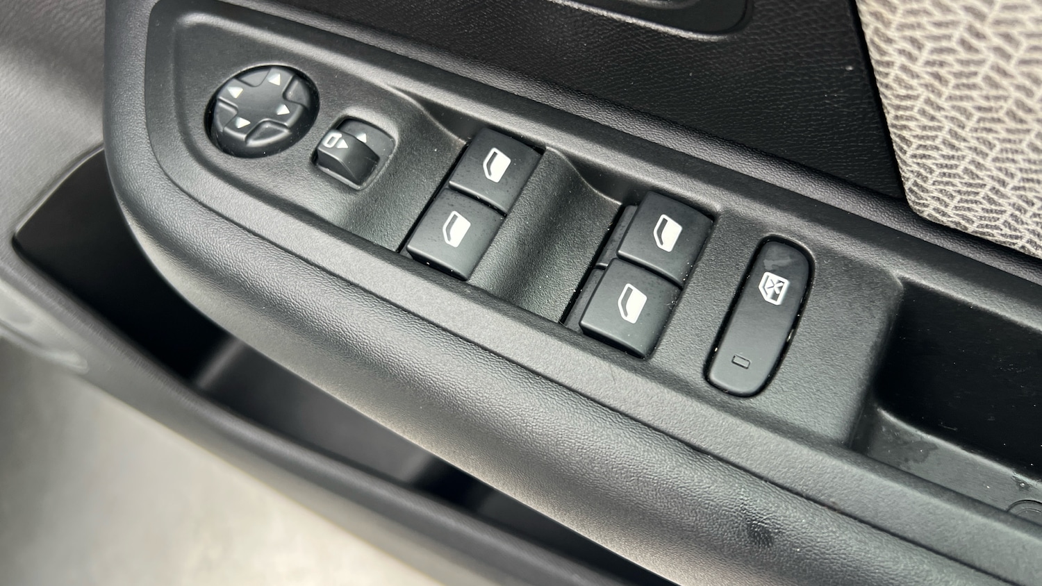 Used Citroen C4 2023 for sale - 77136836: Photo 41