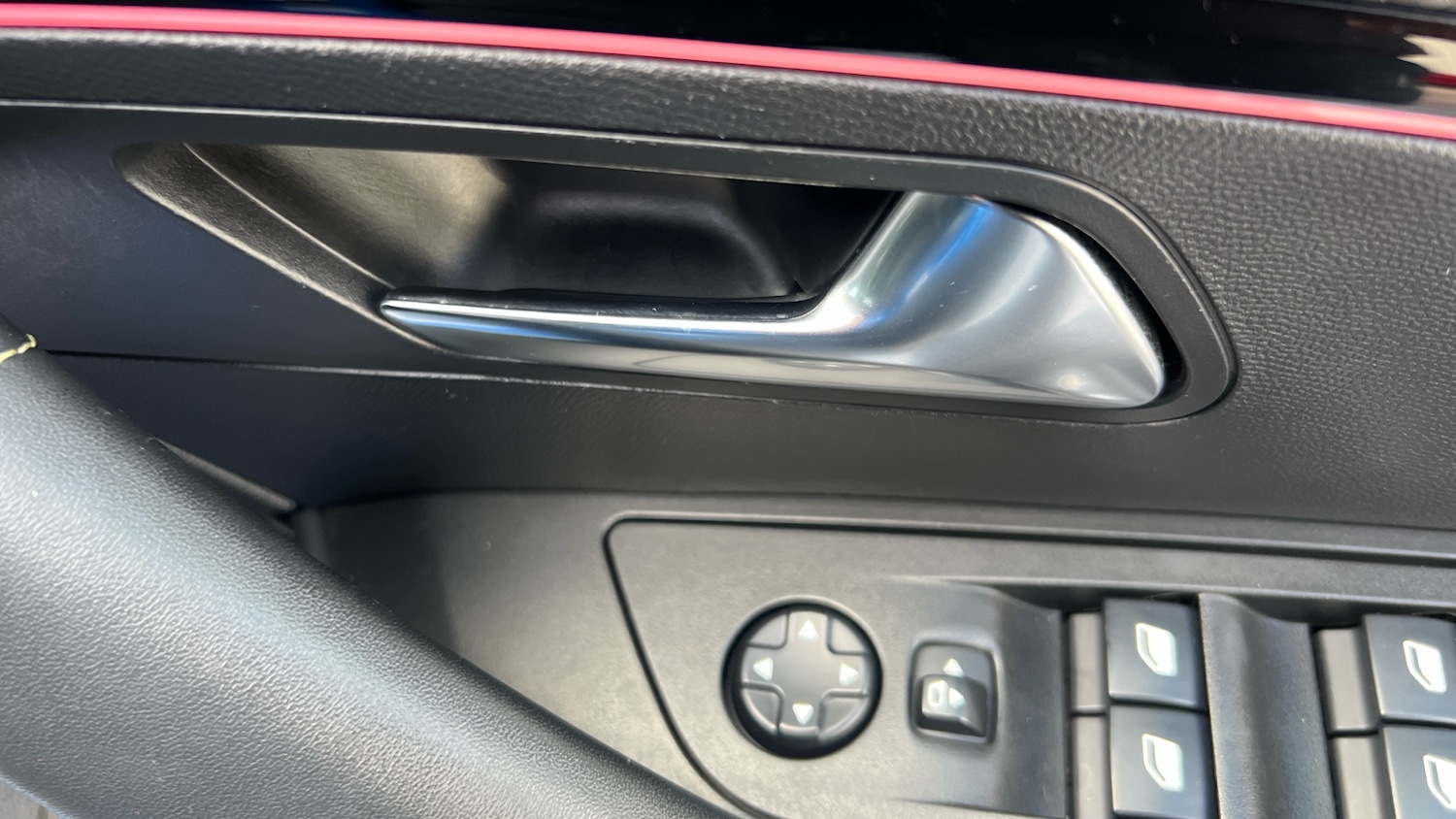 Used Peugeot 2008 2020 for sale - 77005846: Photo 41