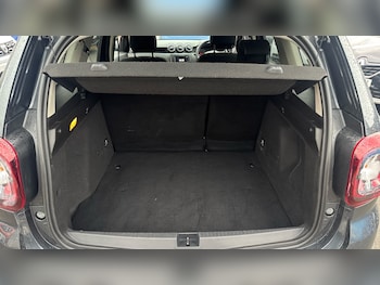 Used Dacia Duster 2020 for sale - 77337519: Photo