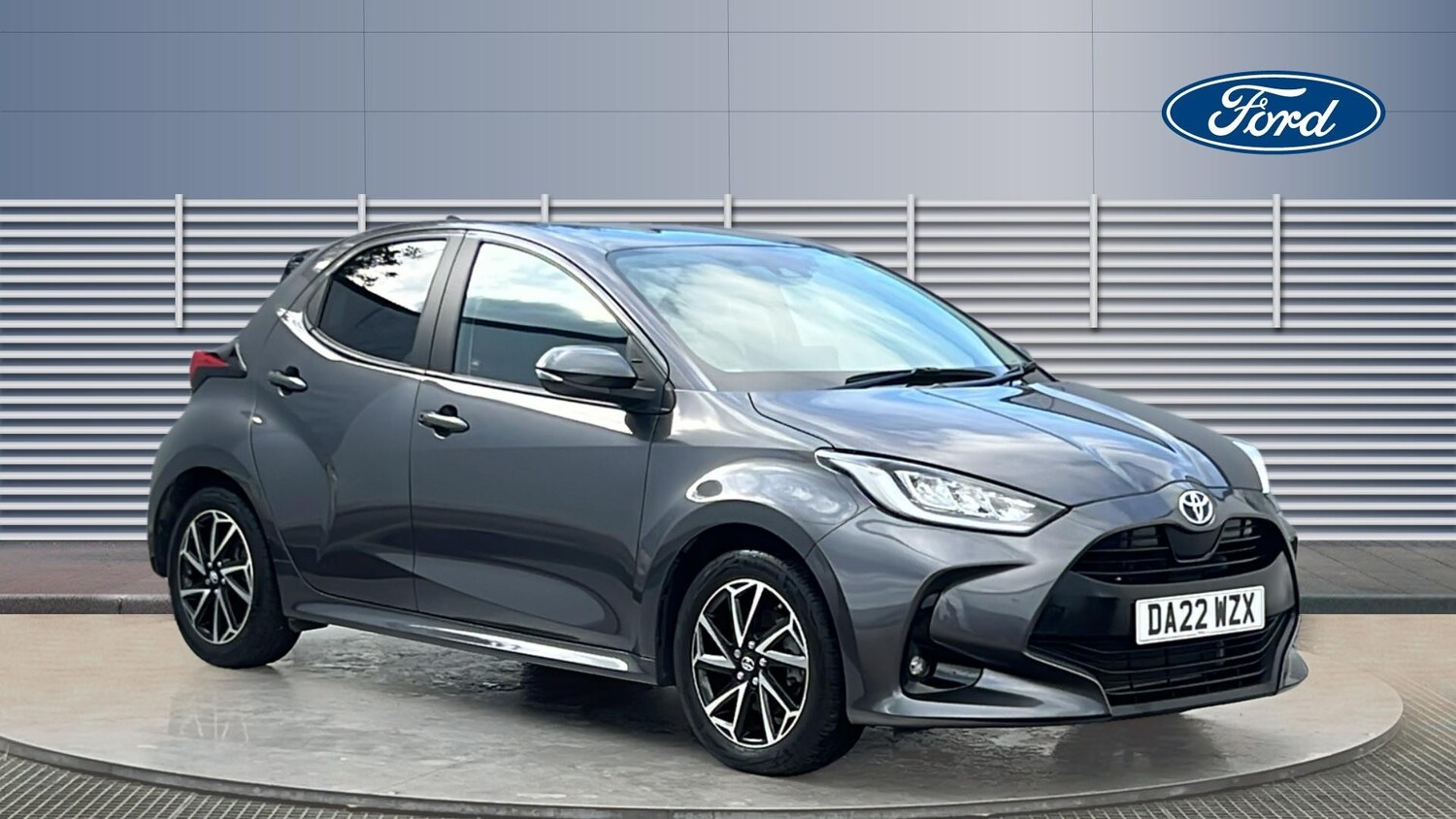 Used Toyota Yaris 2022 for sale - 76355408: Photo 1