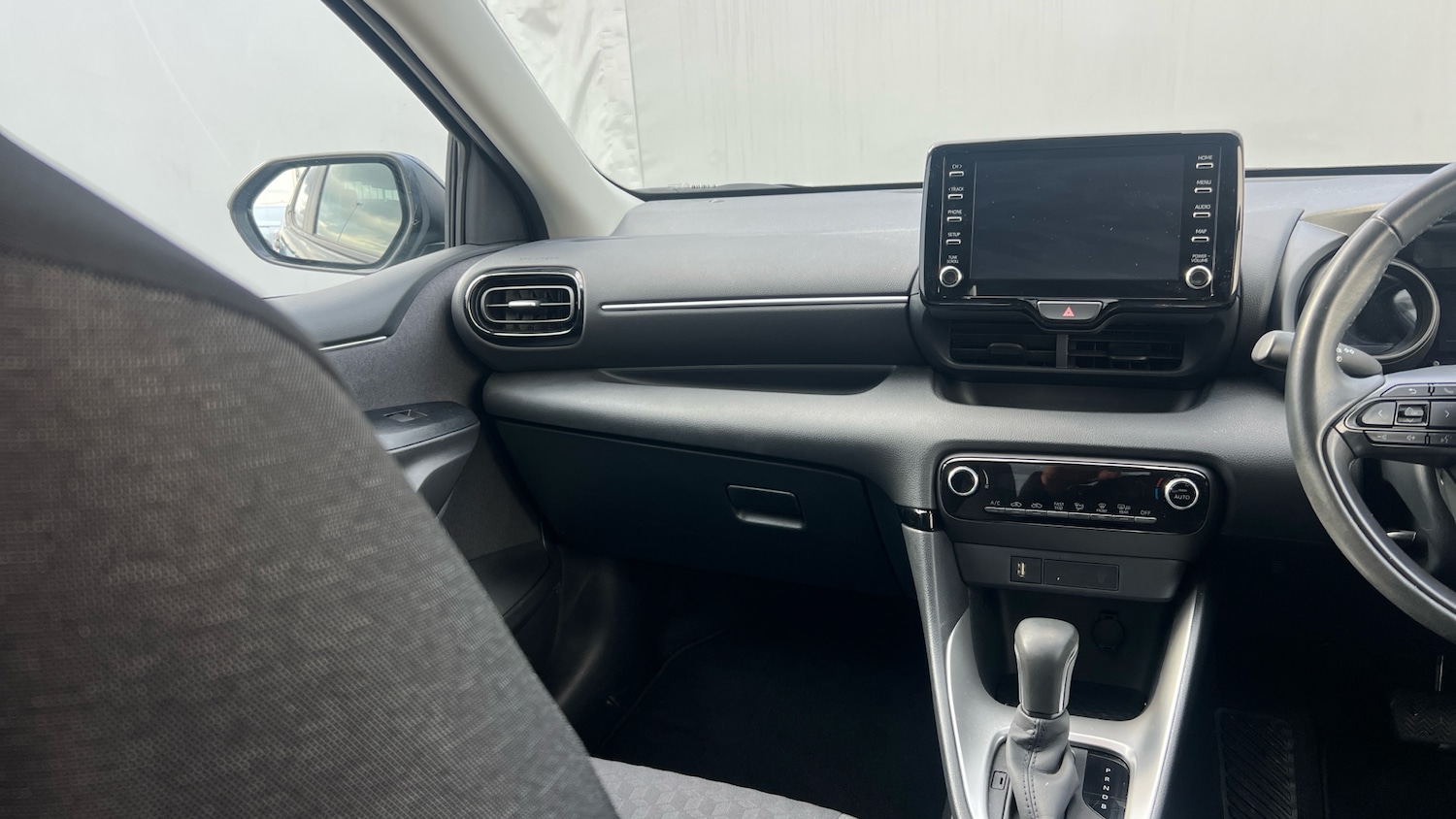 Used Toyota Yaris 2022 for sale - 76355408: Photo 14