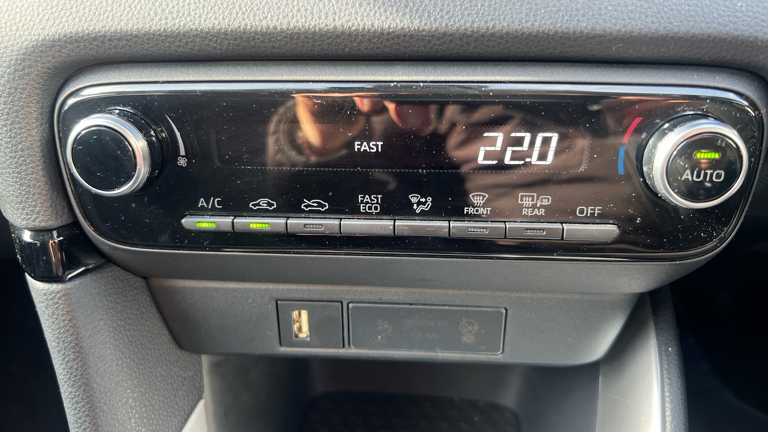 Used Toyota Yaris 2022 for sale - 76355408: Photo 26