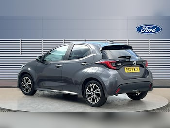 Used Toyota Yaris 2022 for sale - 76355408: Photo