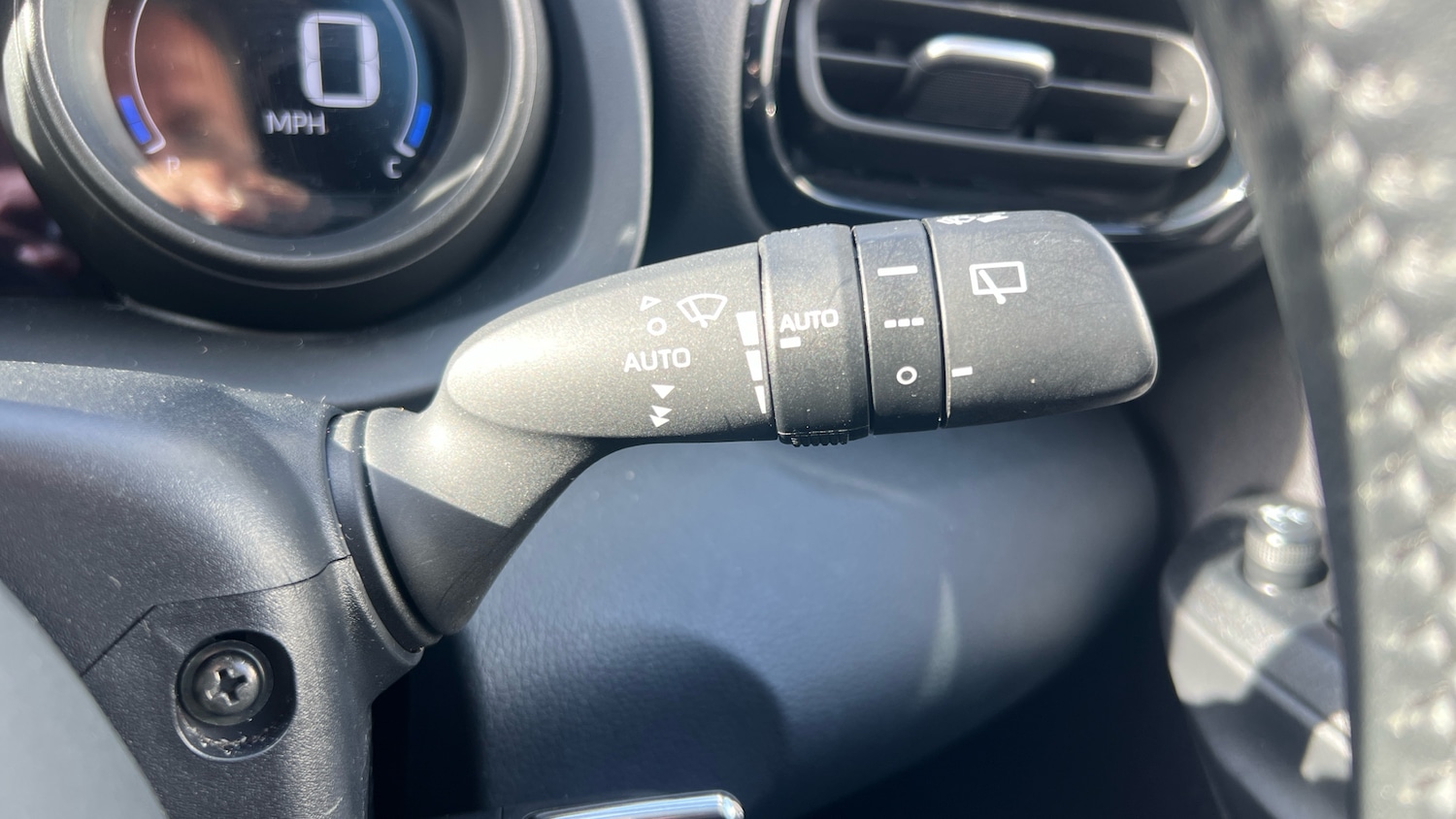 Used Toyota Yaris 2022 for sale - 76355408: Photo 36