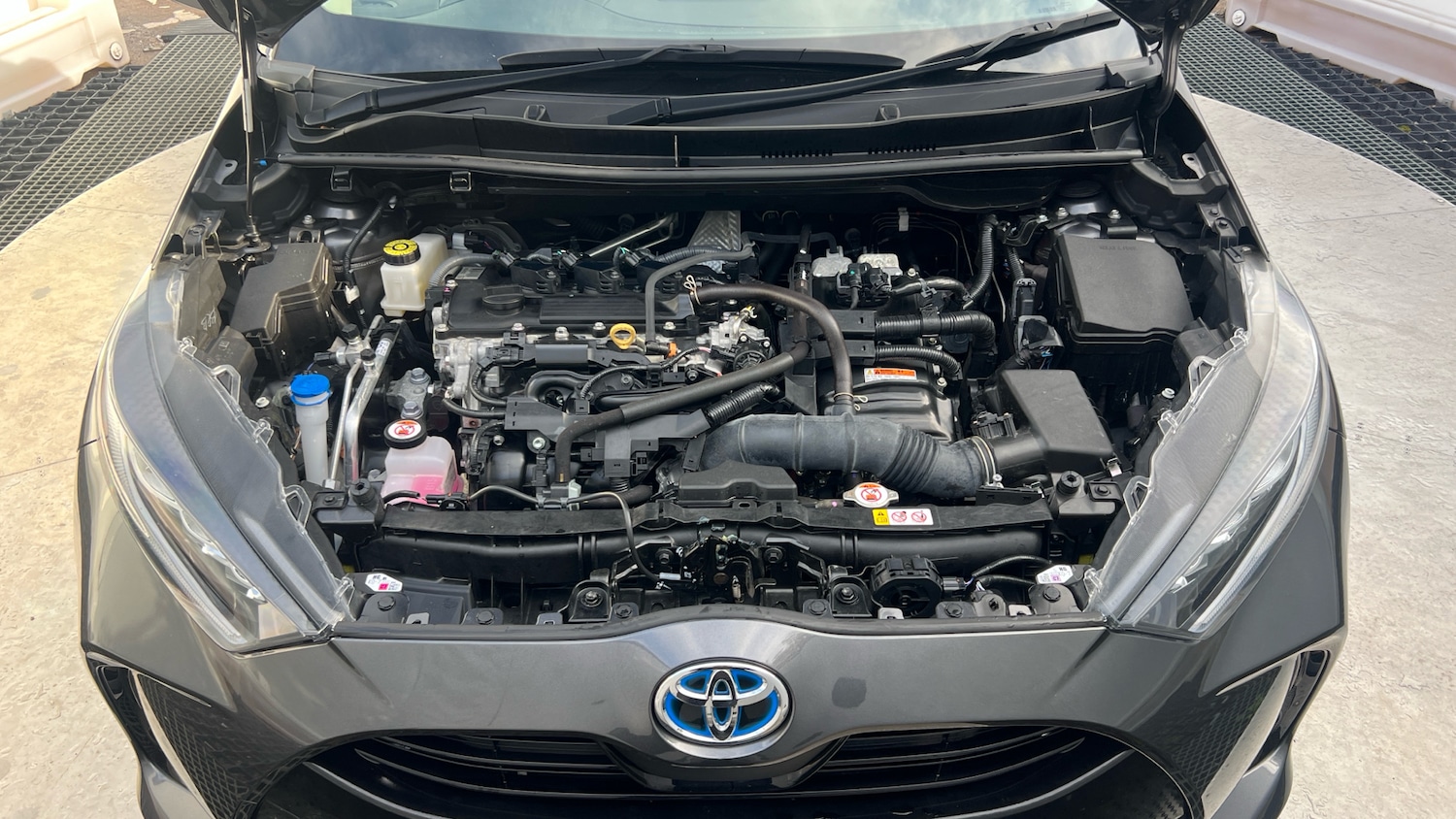Used Toyota Yaris 2022 for sale - 76355408: Photo 8