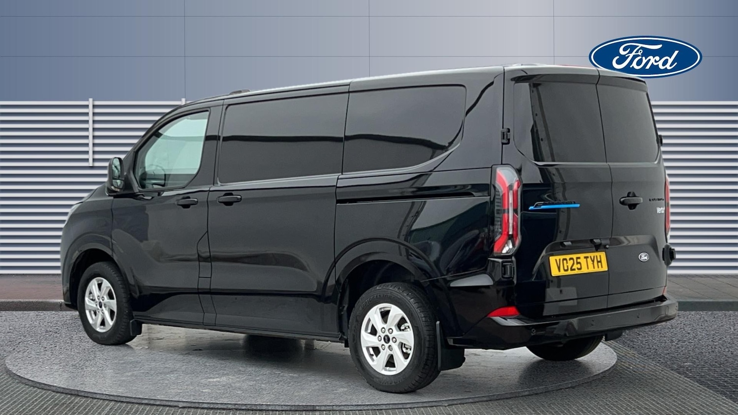 Used Ford Transit Custom 2025 for sale - 76426201: Photo 2