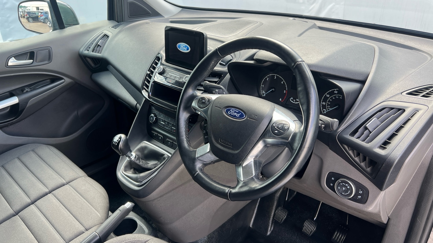 Used Ford Transit Connect 2024 for sale - 78066632: Photo 11