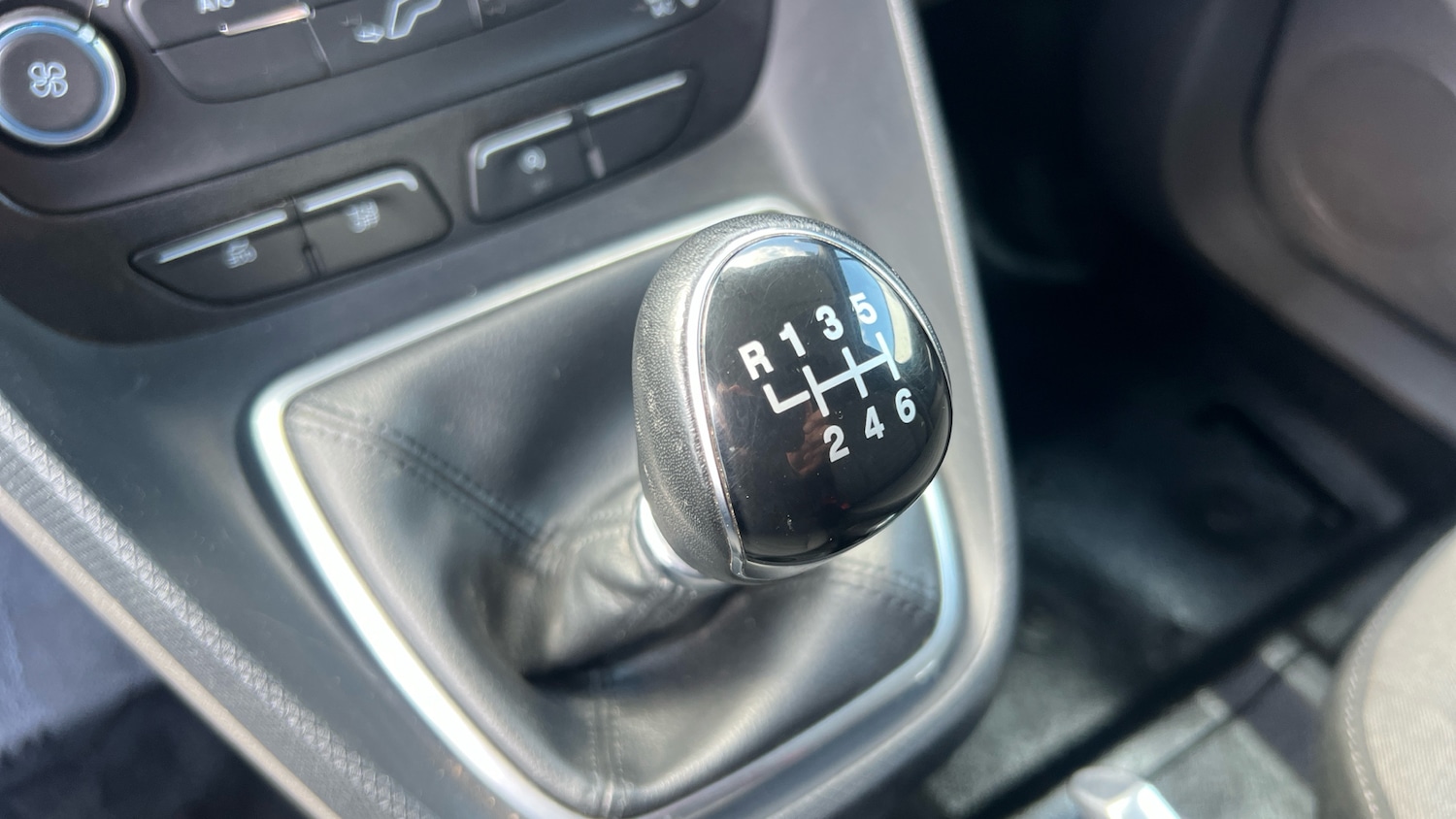 Used Ford Transit Connect 2024 for sale - 78066632: Photo 13