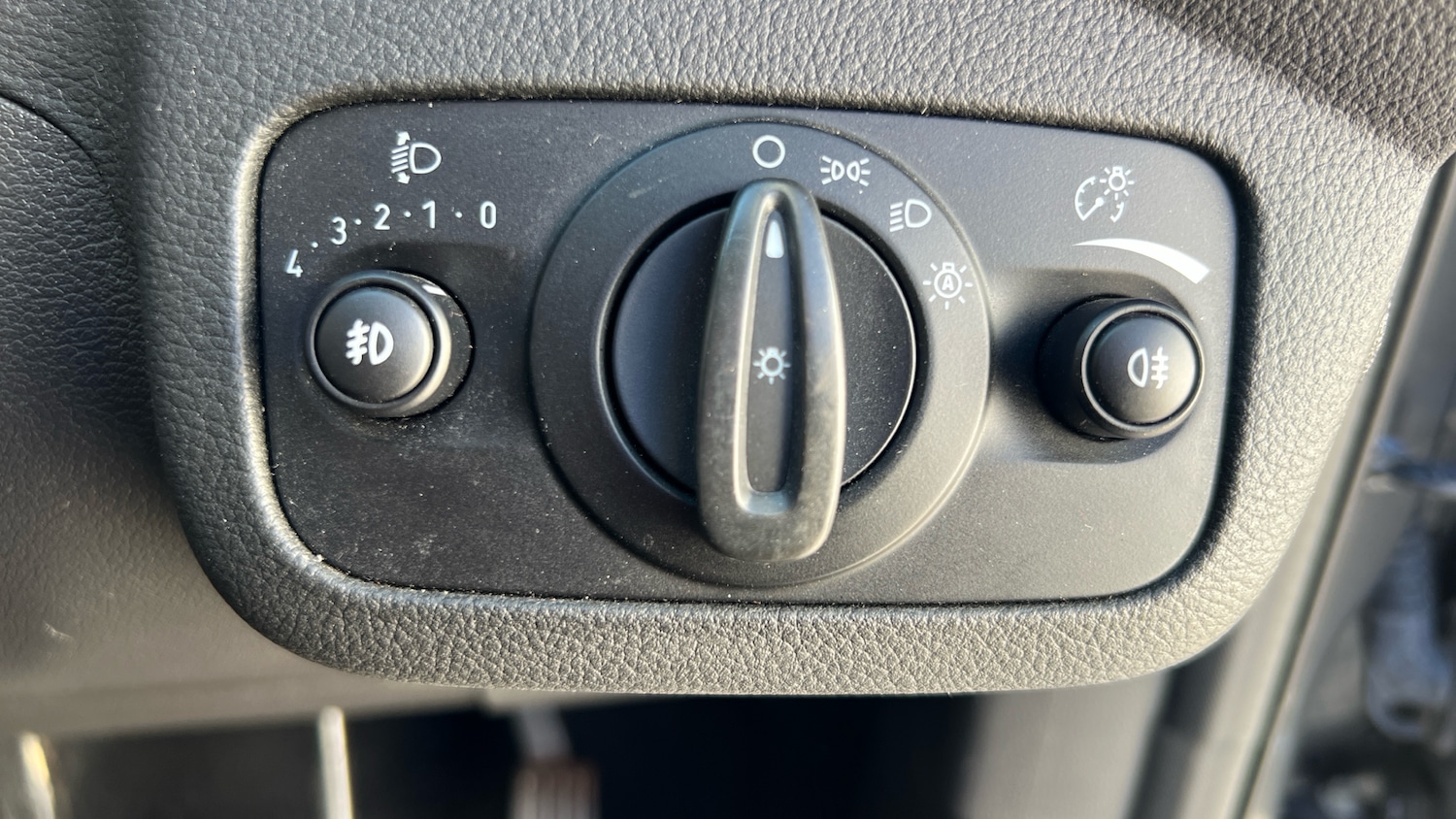 Used Ford Kuga 2016 for sale - 78080519: Photo 35