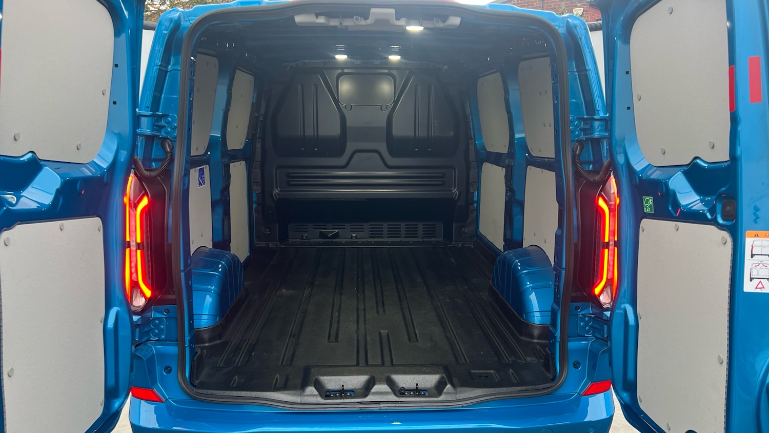 Used Ford Transit Custom 2025 for sale - 76684778: Photo 4
