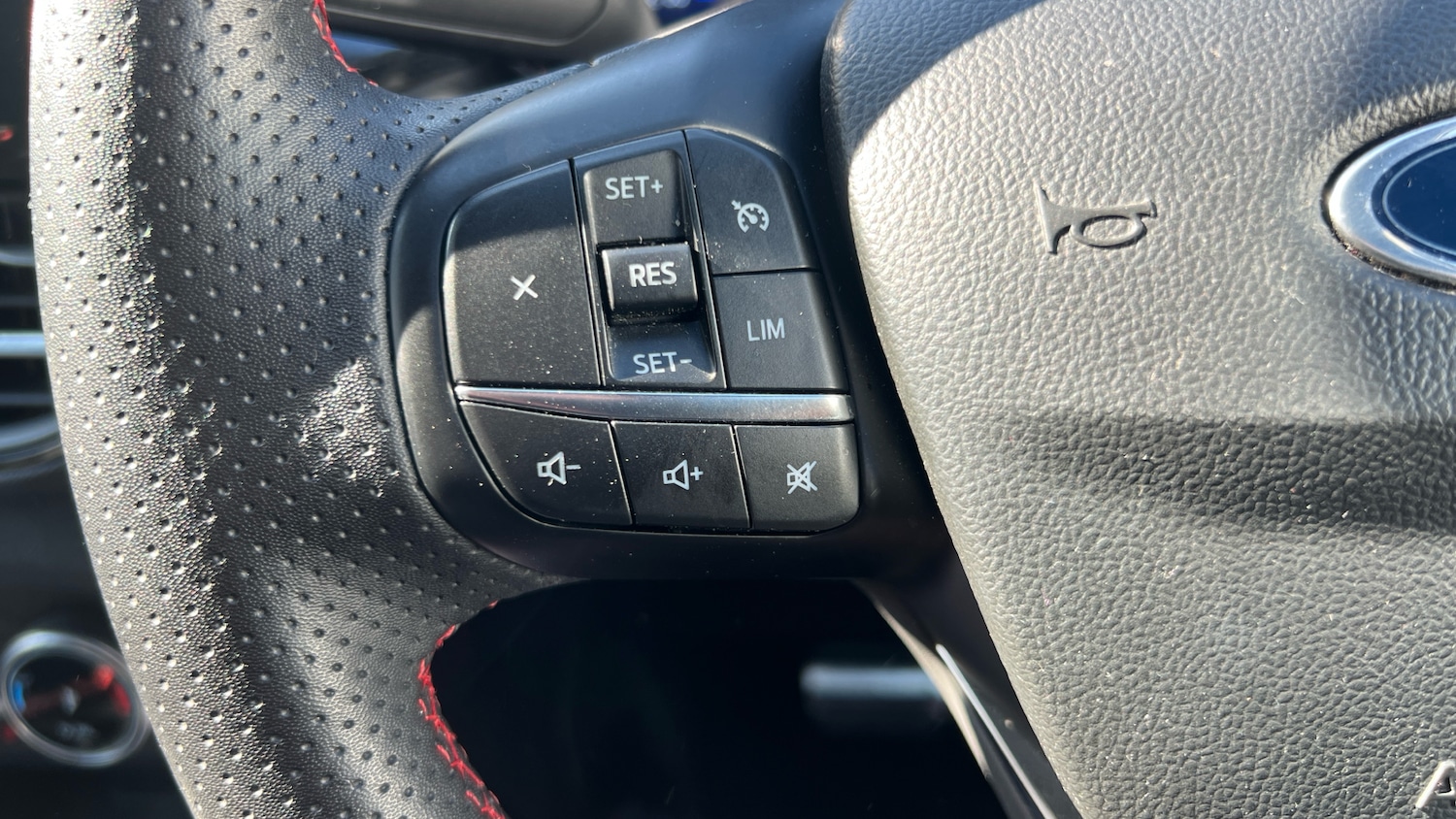 Used Ford Kuga 2023 for sale - 77946958: Photo 36