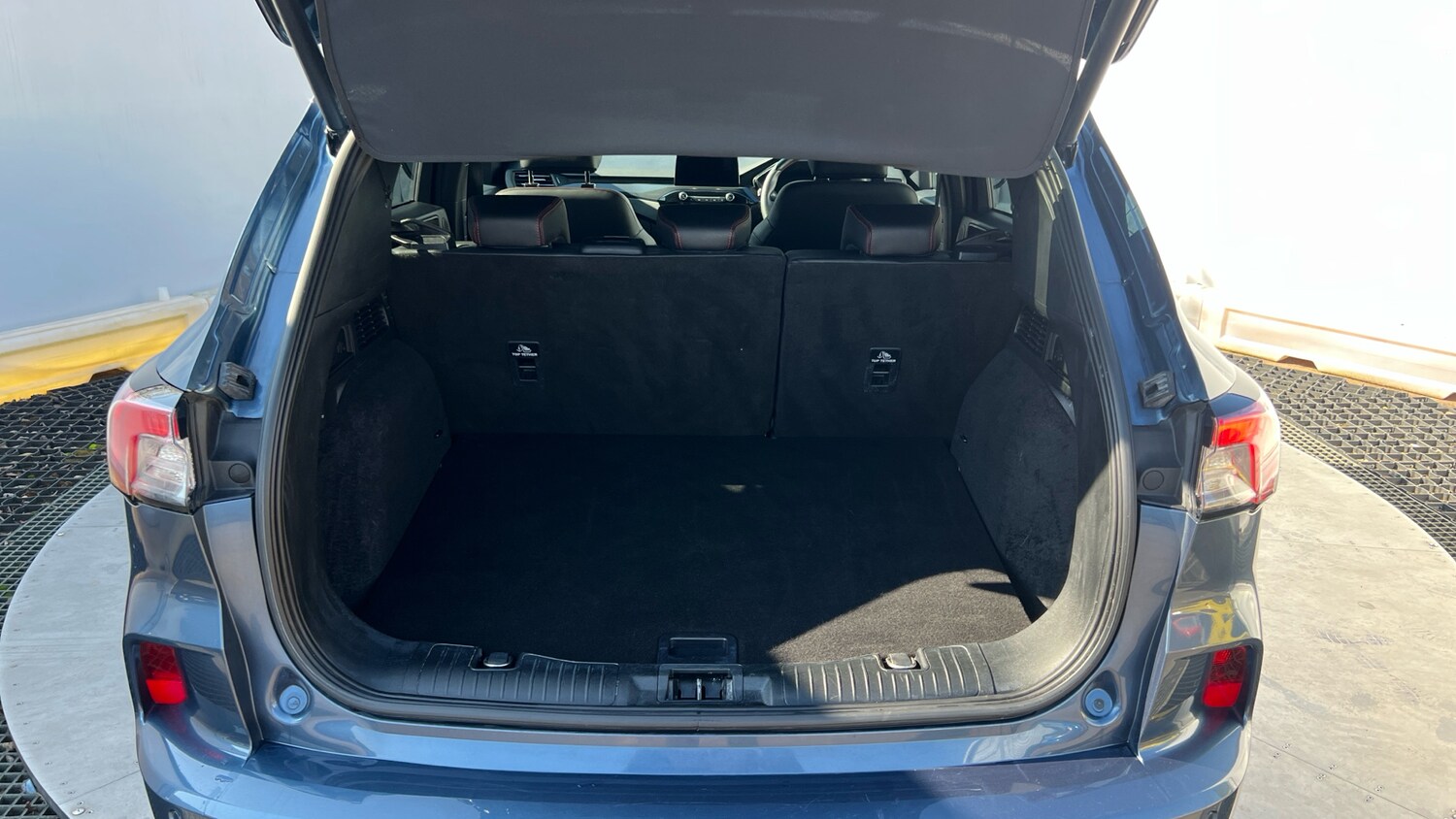 Used Ford Kuga 2023 for sale - 77946958: Photo 4