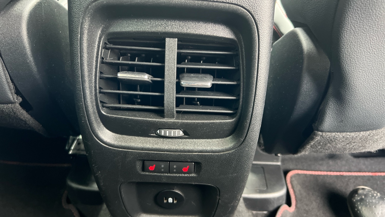 Used Ford Kuga 2023 for sale - 77830404: Photo 31