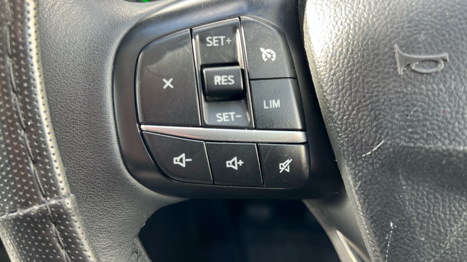 Used Ford Kuga 2020 for sale - 76046902: Photo 35