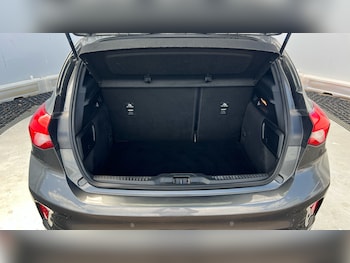 Used Ford Focus 2021 for sale - 79383790: Photo