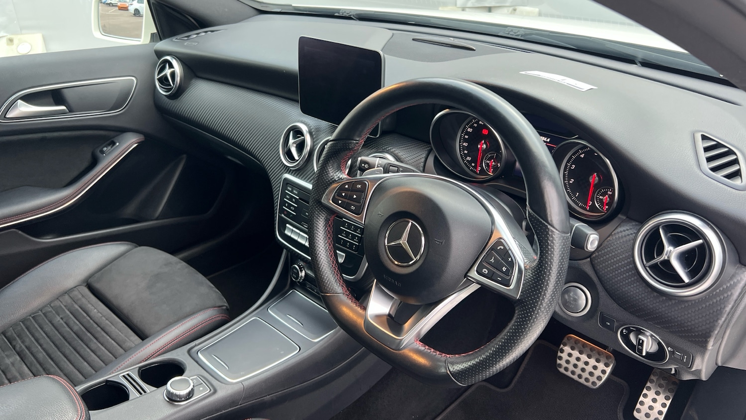 Used Mercedes-Benz A-Class 2017 for sale - 76480256: Photo 11