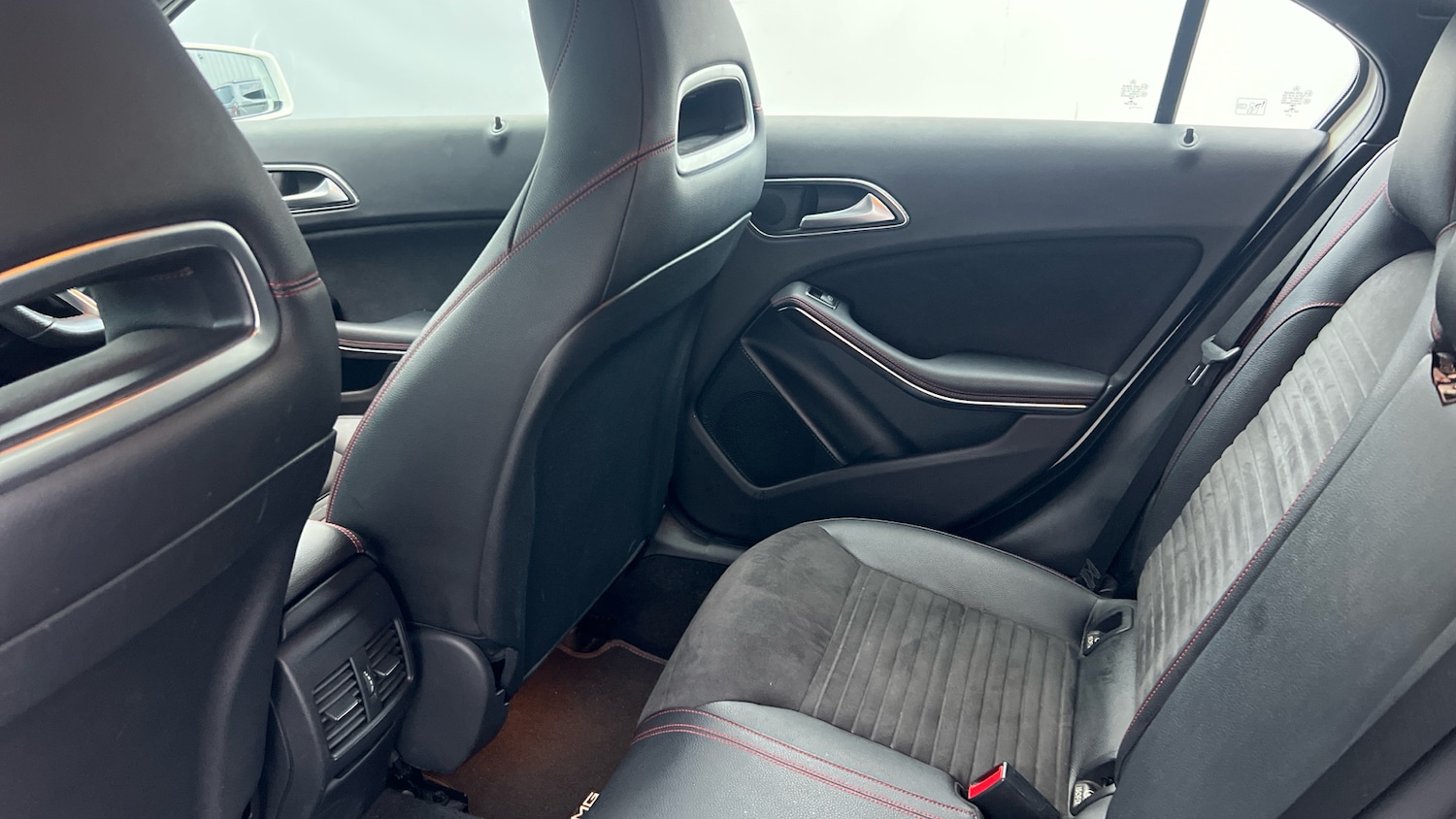 Used Mercedes-Benz A-Class 2017 for sale - 76480256: Photo 16