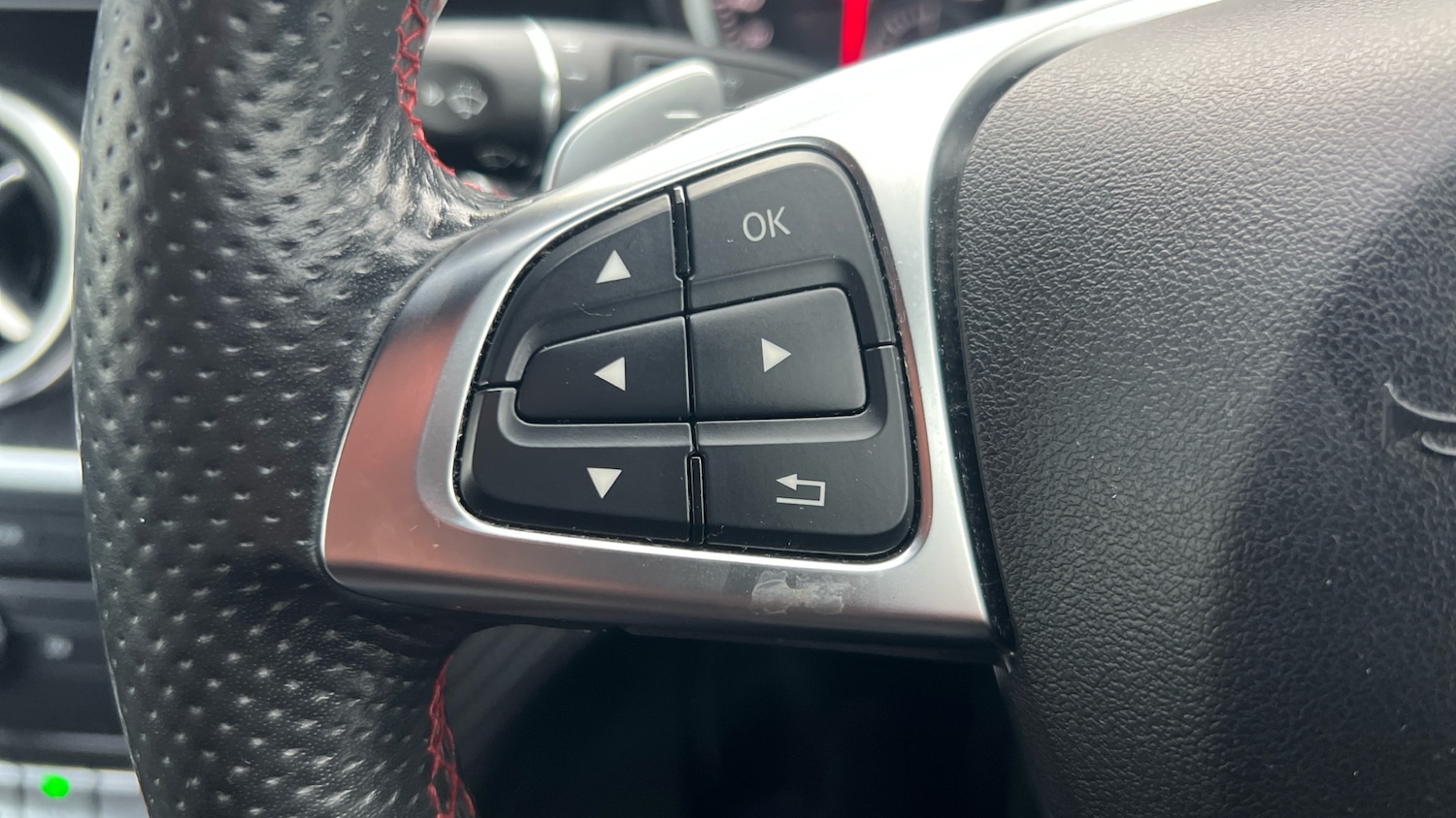 Used Mercedes-Benz A-Class 2017 for sale - 76480256: Photo 33