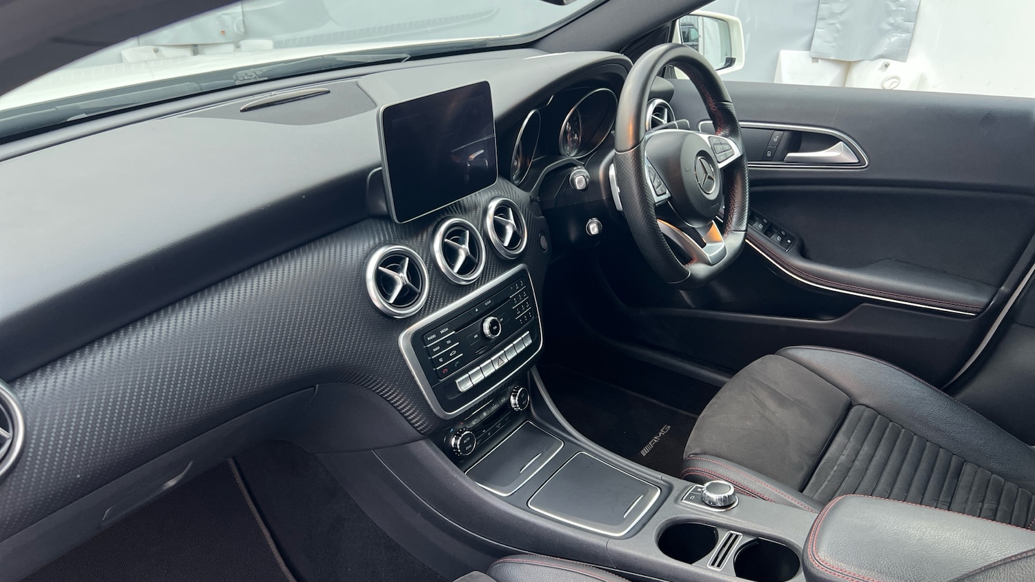 Used Mercedes-Benz A-Class 2017 for sale - 76480256: Photo 9