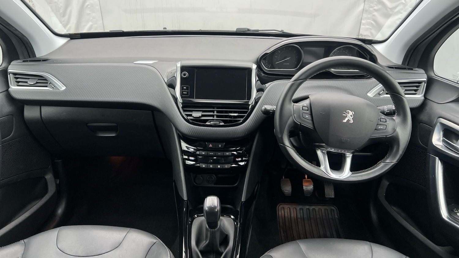 Used Peugeot 2008 2018 for sale - 77405612: Photo 10