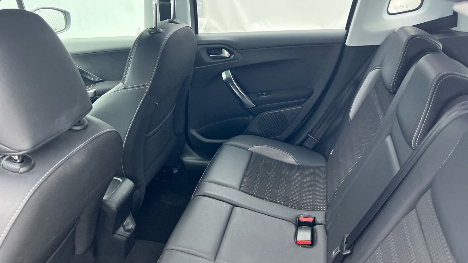 Used Peugeot 2008 2018 for sale - 77405612: Photo 16