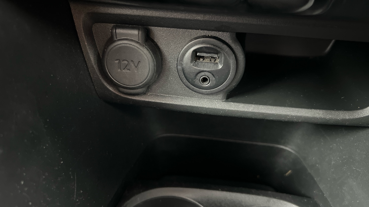 Used Peugeot 2008 2018 for sale - 77405612: Photo 28