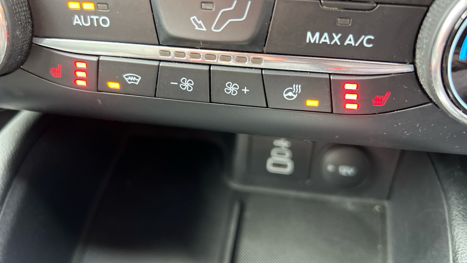 Used Ford Kuga 2023 for sale - 78028497: Photo 28