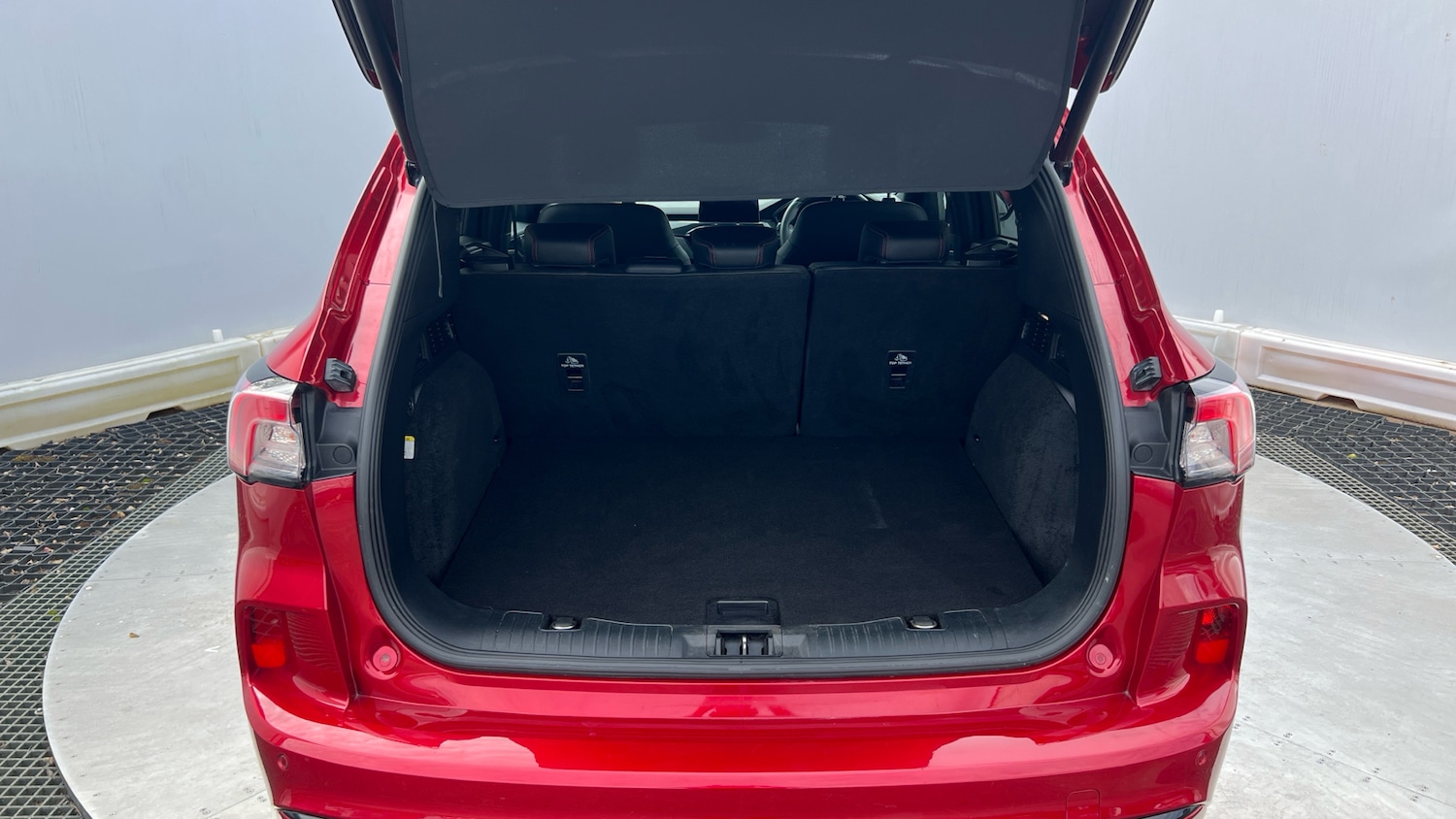 Used Ford Kuga 2023 for sale - 78028497: Photo 4