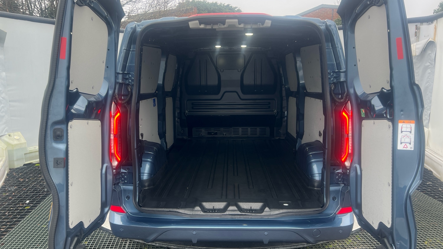 Used Ford Transit Custom 2025 for sale - 77248568: Photo 4