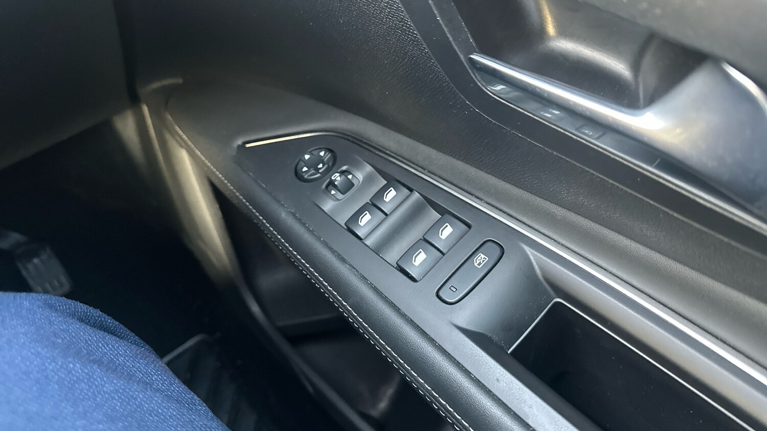 Used Peugeot 3008 2020 for sale - 77432514: Photo 35