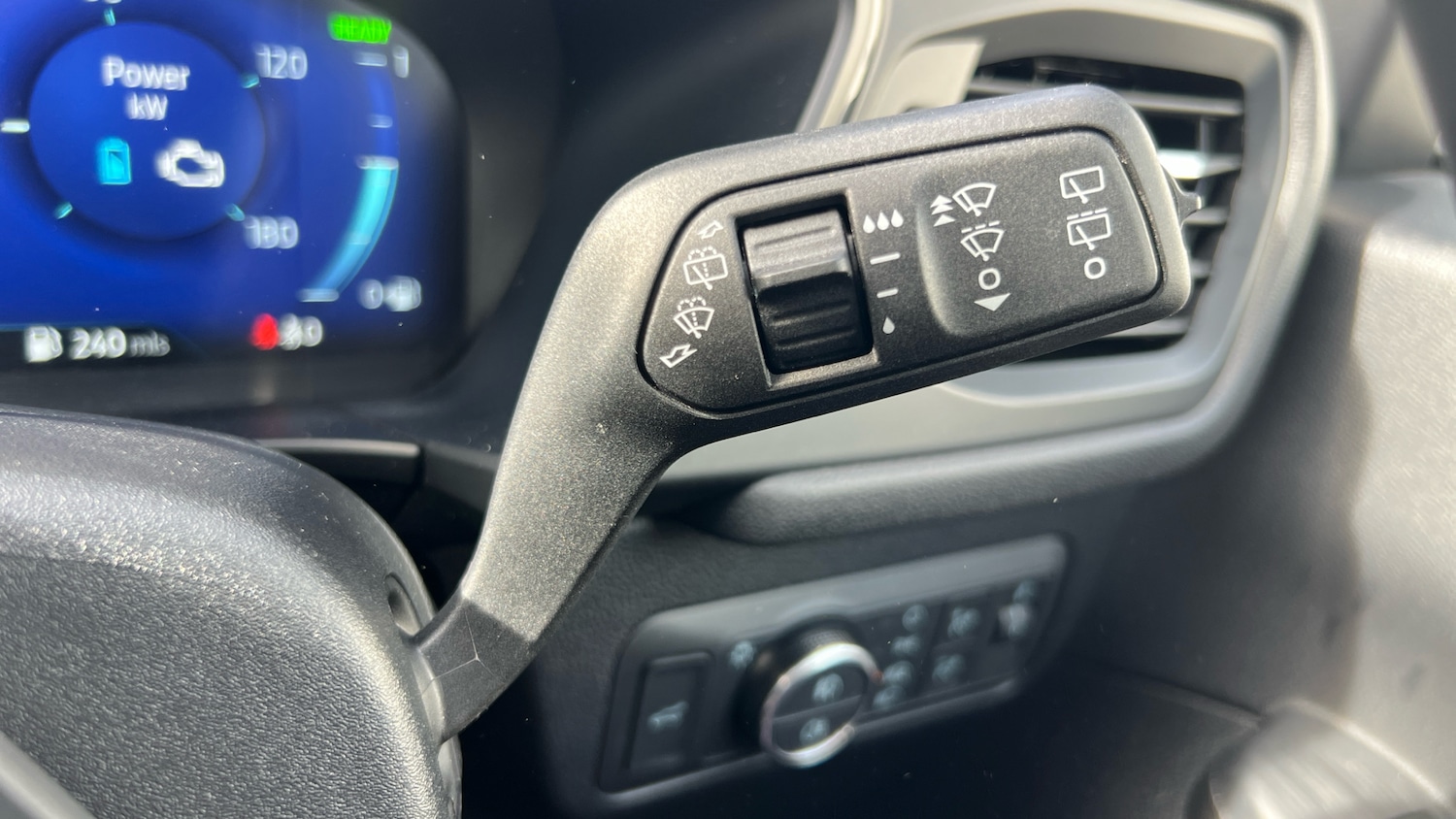 Used Ford Kuga 2023 for sale - 77917126: Photo 38