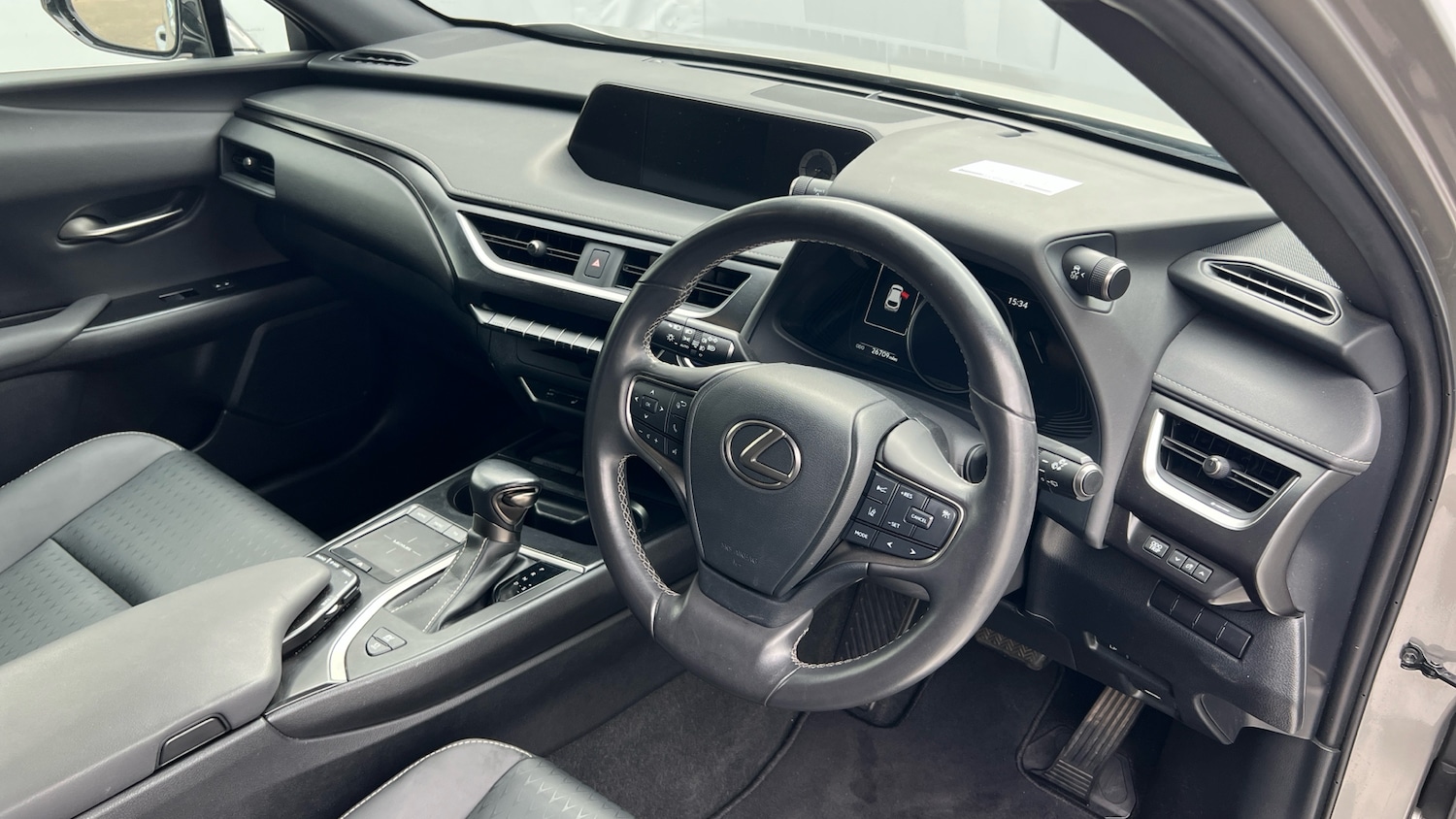 Used Lexus UX 2021 for sale - 76290420: Photo 11