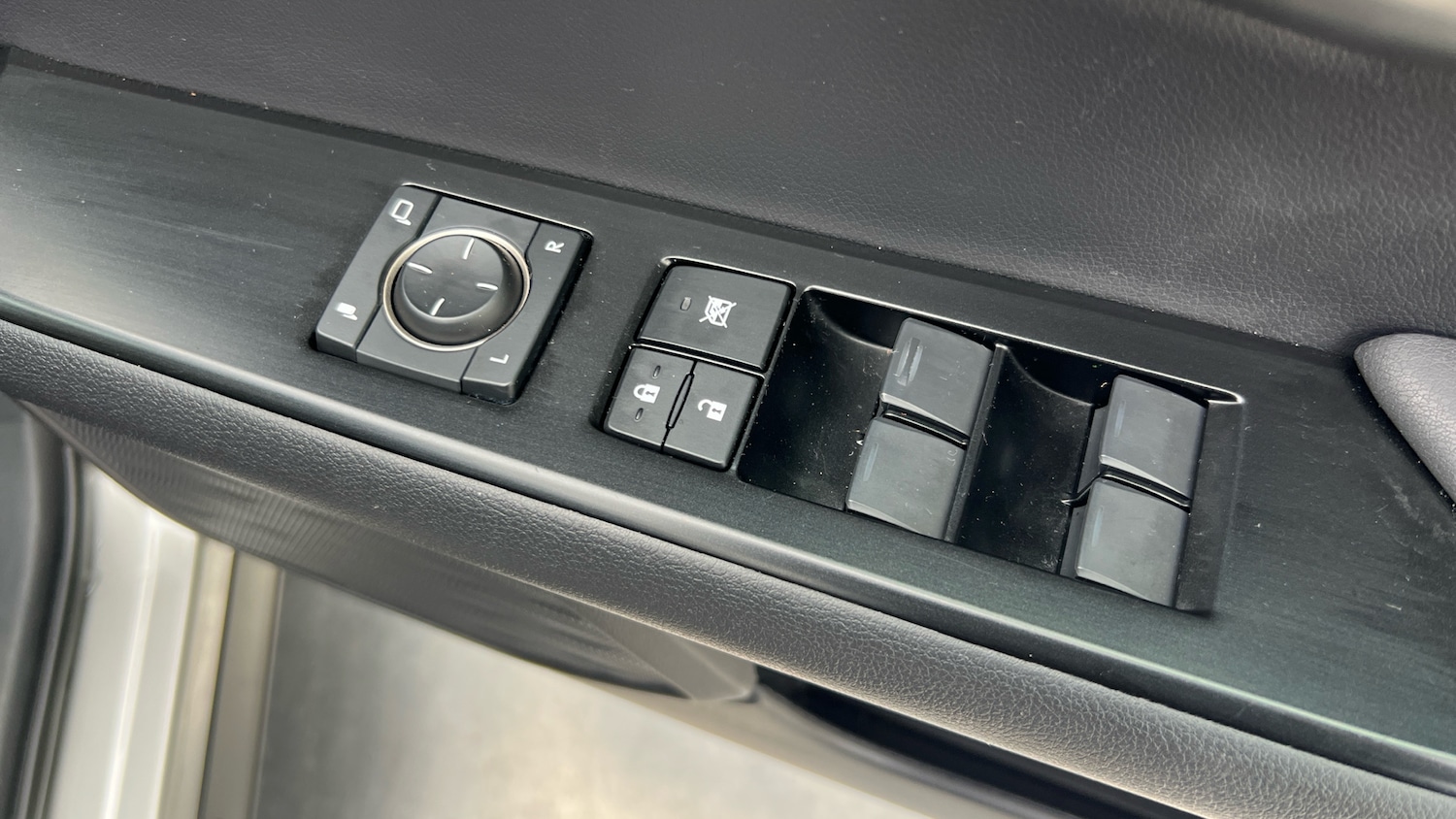 Used Lexus UX 2021 for sale - 76290420: Photo 46