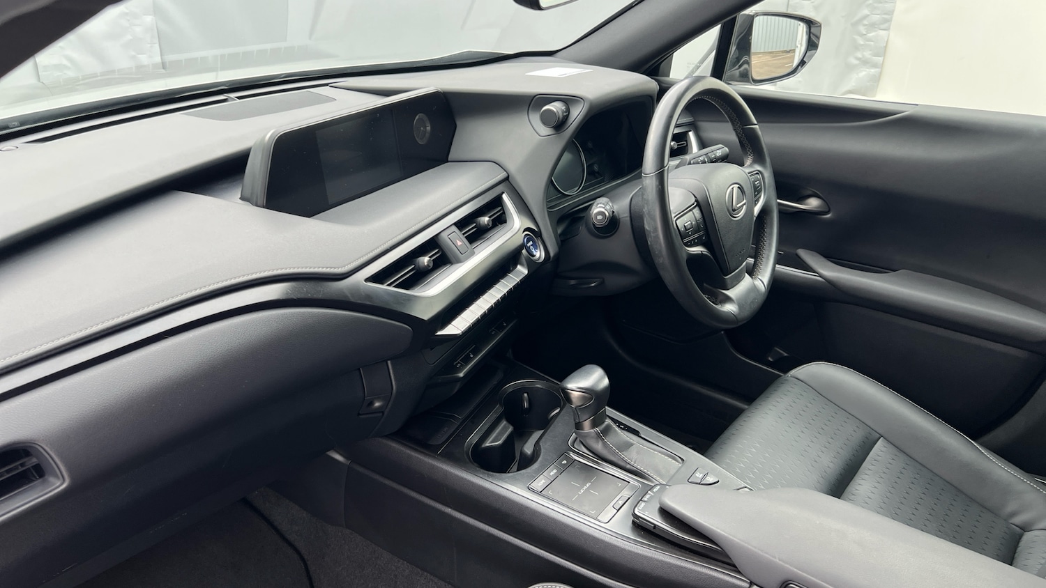 Used Lexus UX 2021 for sale - 76290420: Photo 9