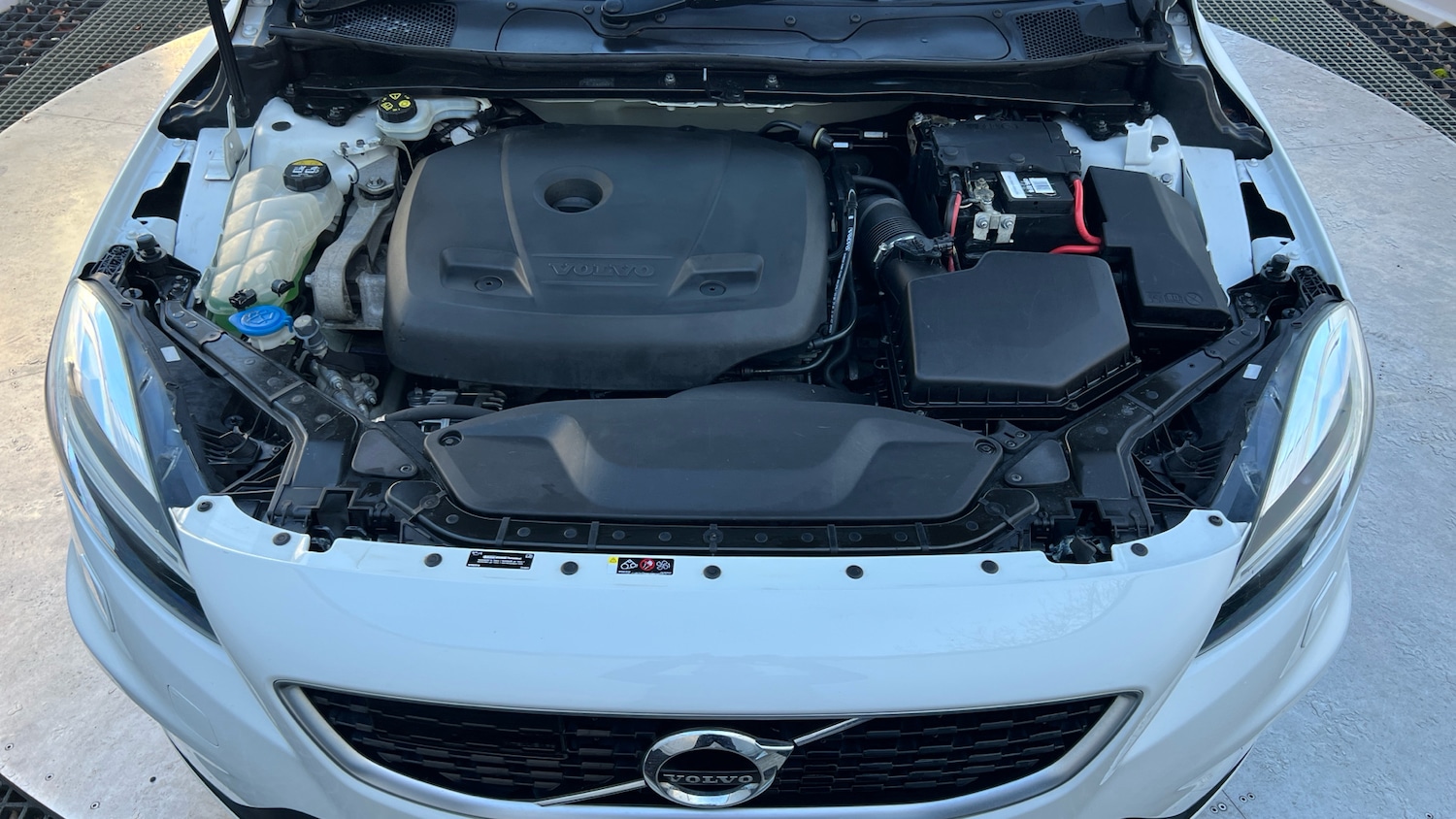 Used Volvo V40 2018 for sale - 77104497: Photo 8