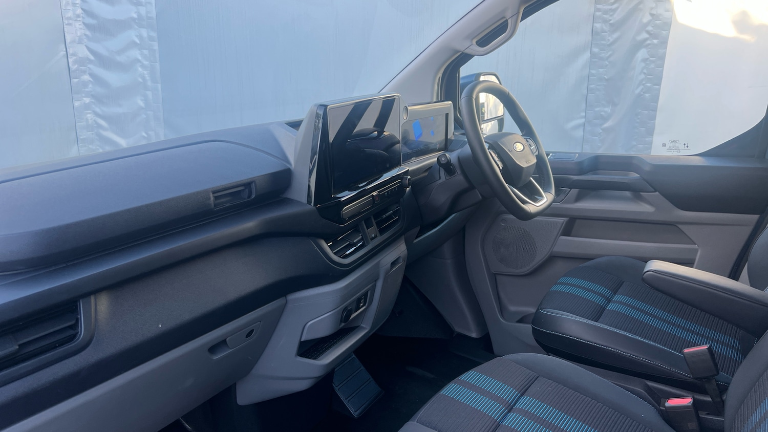 Used Ford Transit Custom 2025 for sale - 76649950: Photo 9