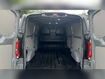 Used Ford Transit Custom 2025 for sale - 78932199: Photo