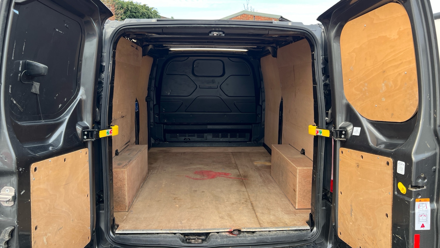 Used Ford Transit Custom 2023 for sale - 76958453: Photo 4