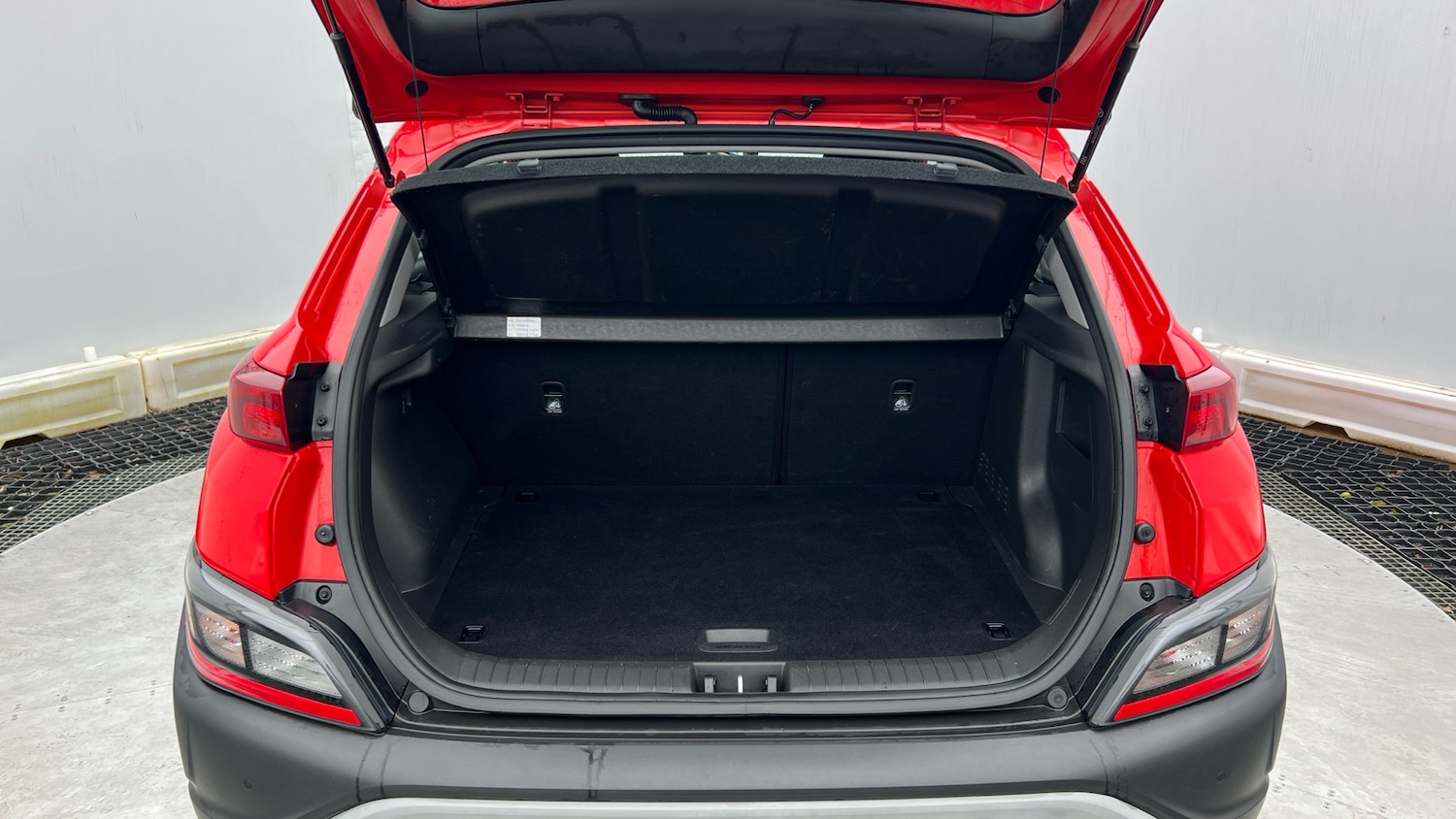 Used Hyundai KONA 2021 for sale - 78040188: Photo 4