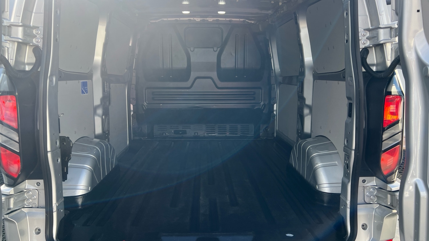 Used Ford Transit Custom 2024 for sale - 77834260: Photo 4