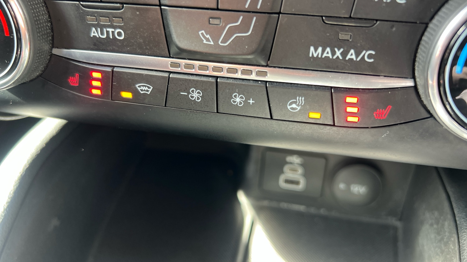 Used Ford Kuga 2023 for sale - 78012609: Photo 28