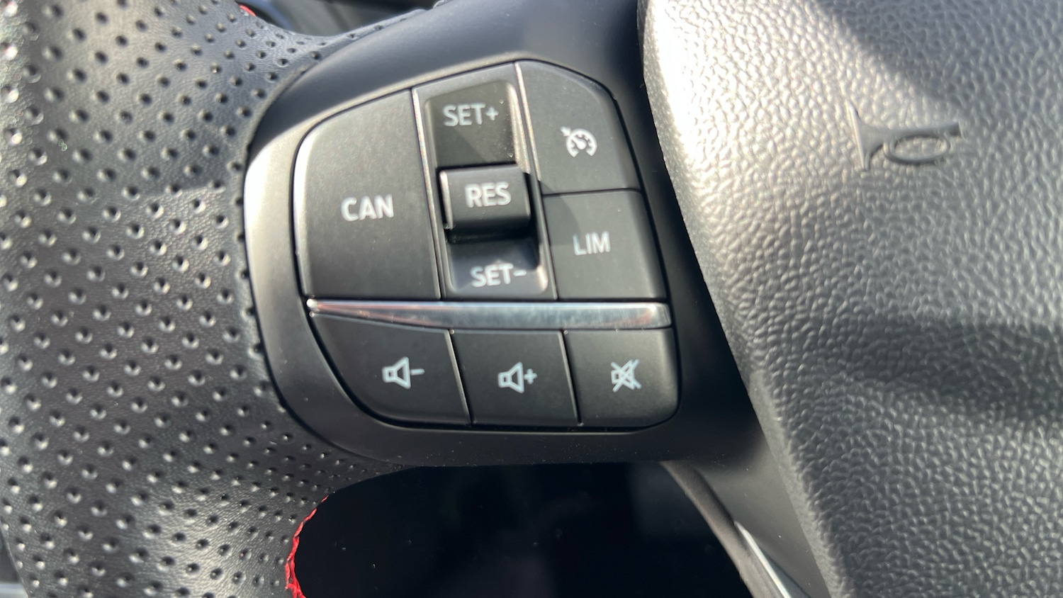 Used Ford Puma 2023 for sale - 78027064: Photo 32