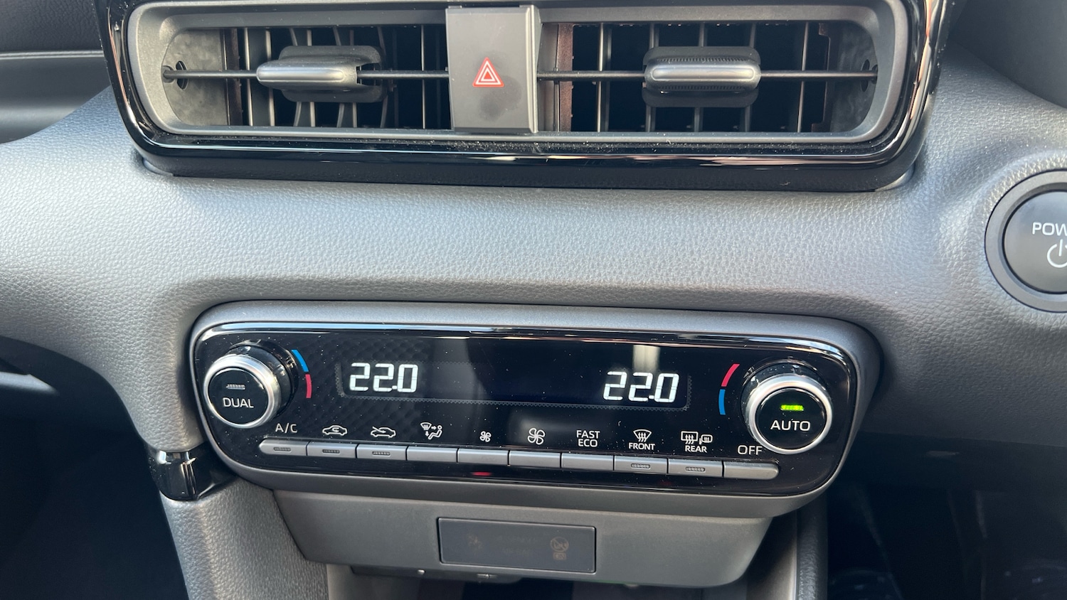 Used Mazda Mazda2 HYBRID 2025 for sale - 76391632: Photo 26