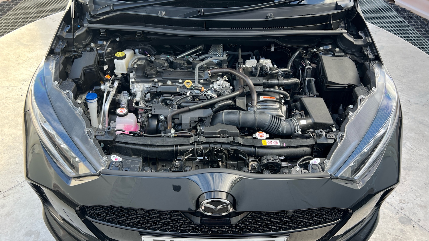 Used Mazda Mazda2 HYBRID 2025 for sale - 76391632: Photo 8