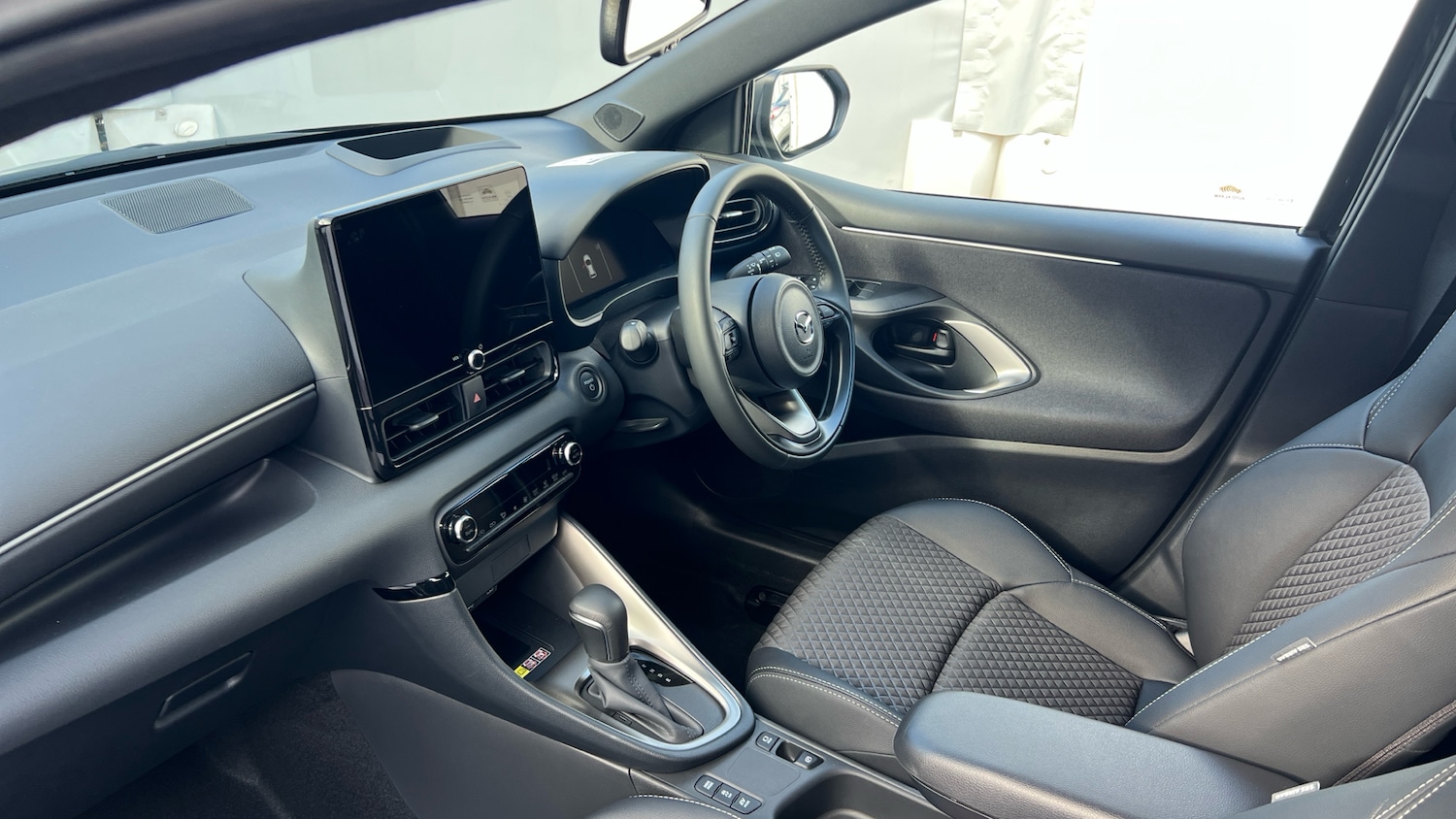 Used Mazda Mazda2 HYBRID 2025 for sale - 76391632: Photo 9