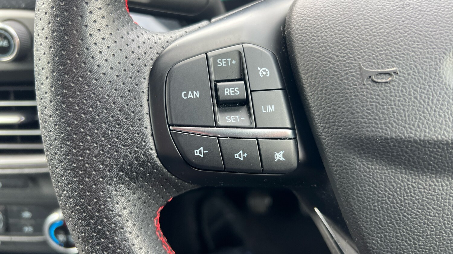 Used Ford Focus 2021 for sale - 77490639: Photo 34