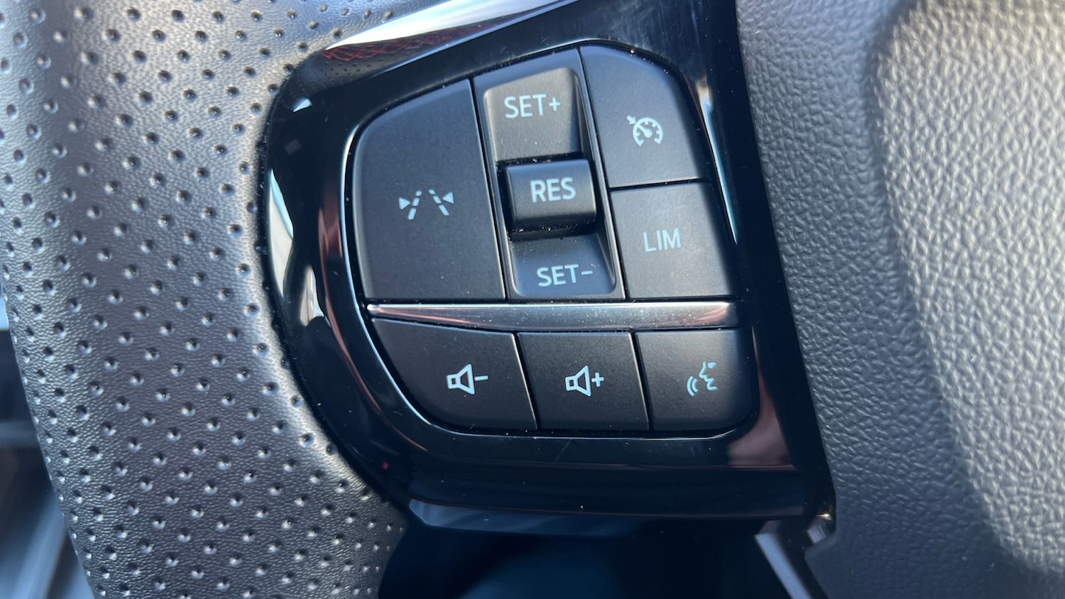 Used Ford Puma 2025 for sale - 76922351: Photo 33