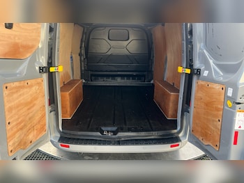 Used Ford Transit Custom 2024 for sale - 76922363: Photo