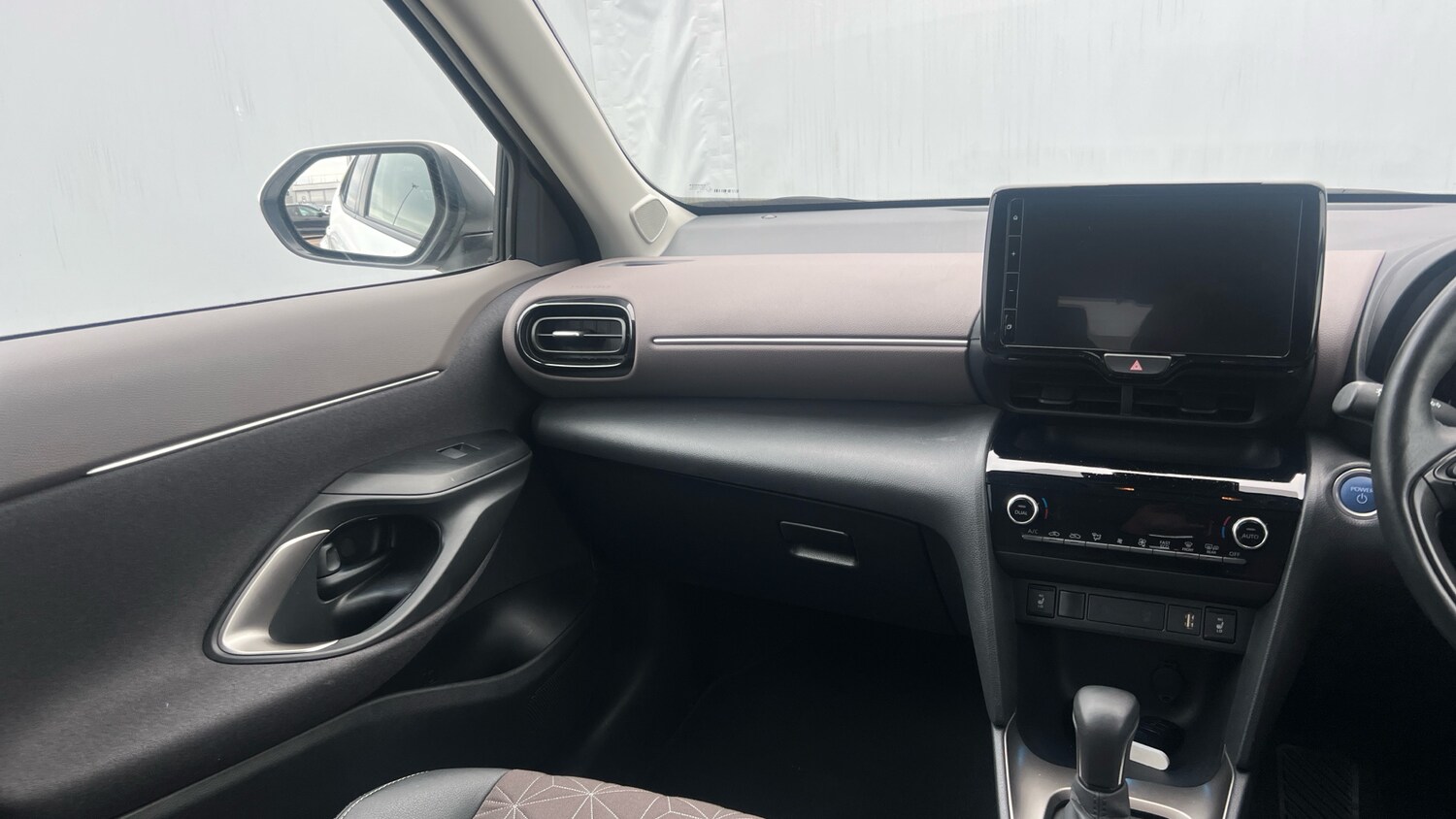 Used Toyota Yaris Cross 2023 for sale - 77715248: Photo 14