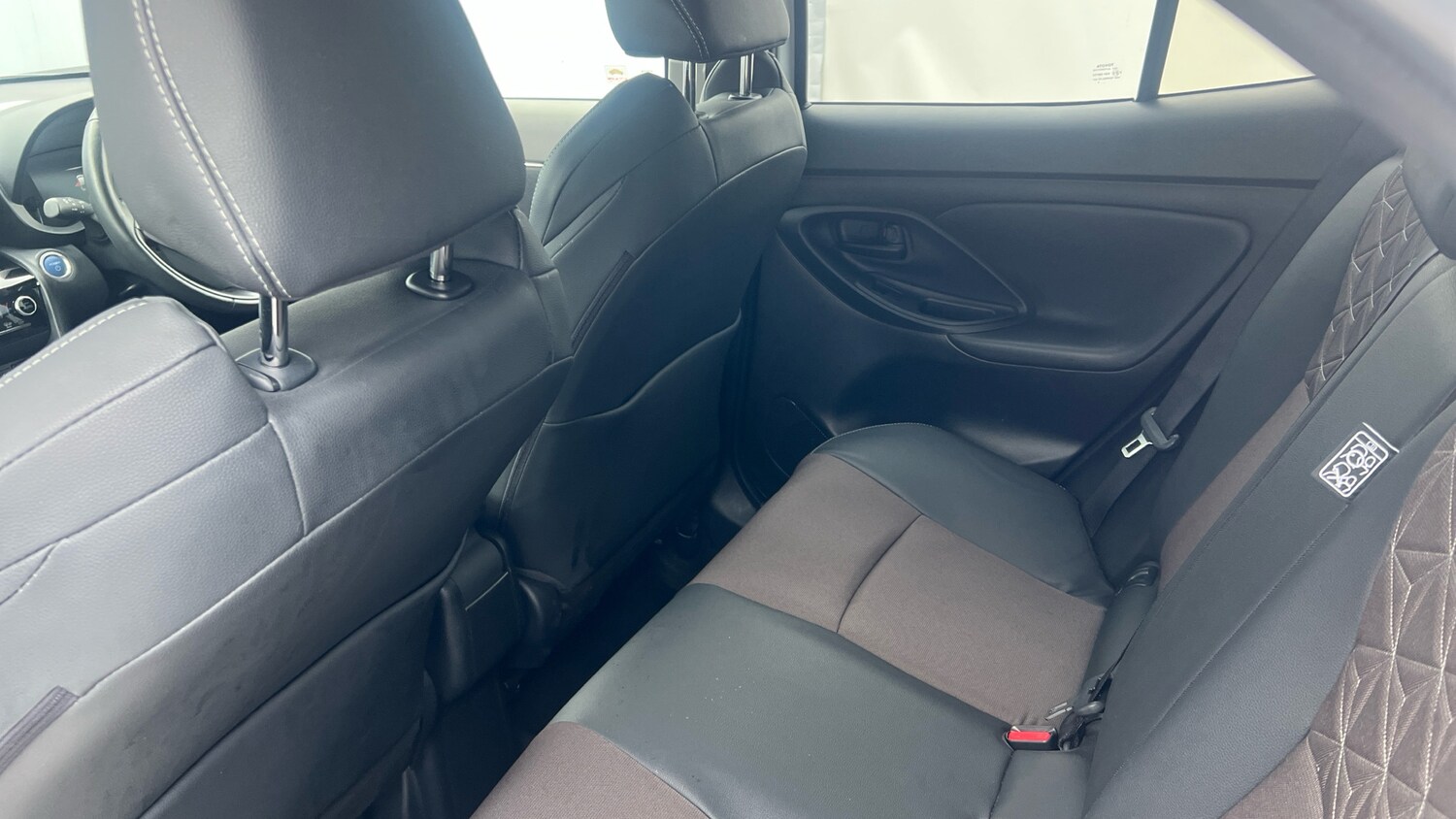 Used Toyota Yaris Cross 2023 for sale - 77715248: Photo 16